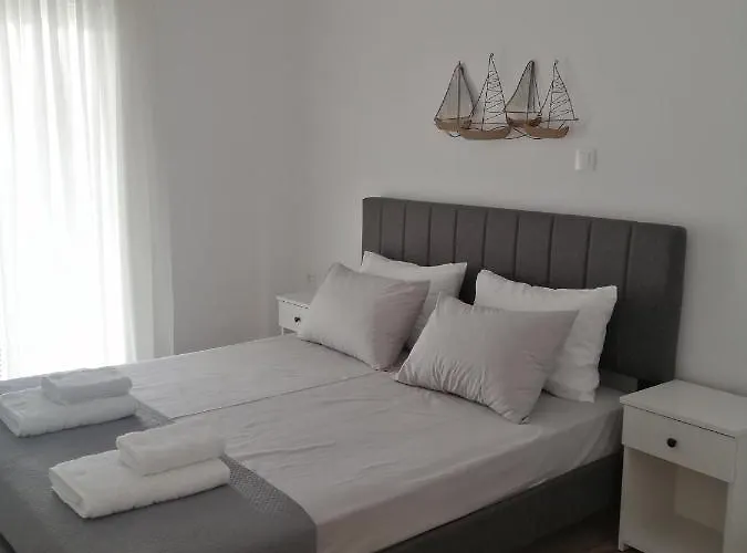 Grammeni's * 新马尔马拉斯